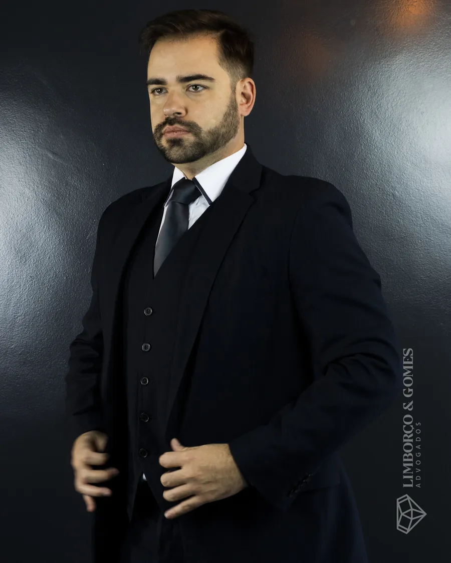 Advogado sócio de Limborço & Gomes Sociedade de Advogados